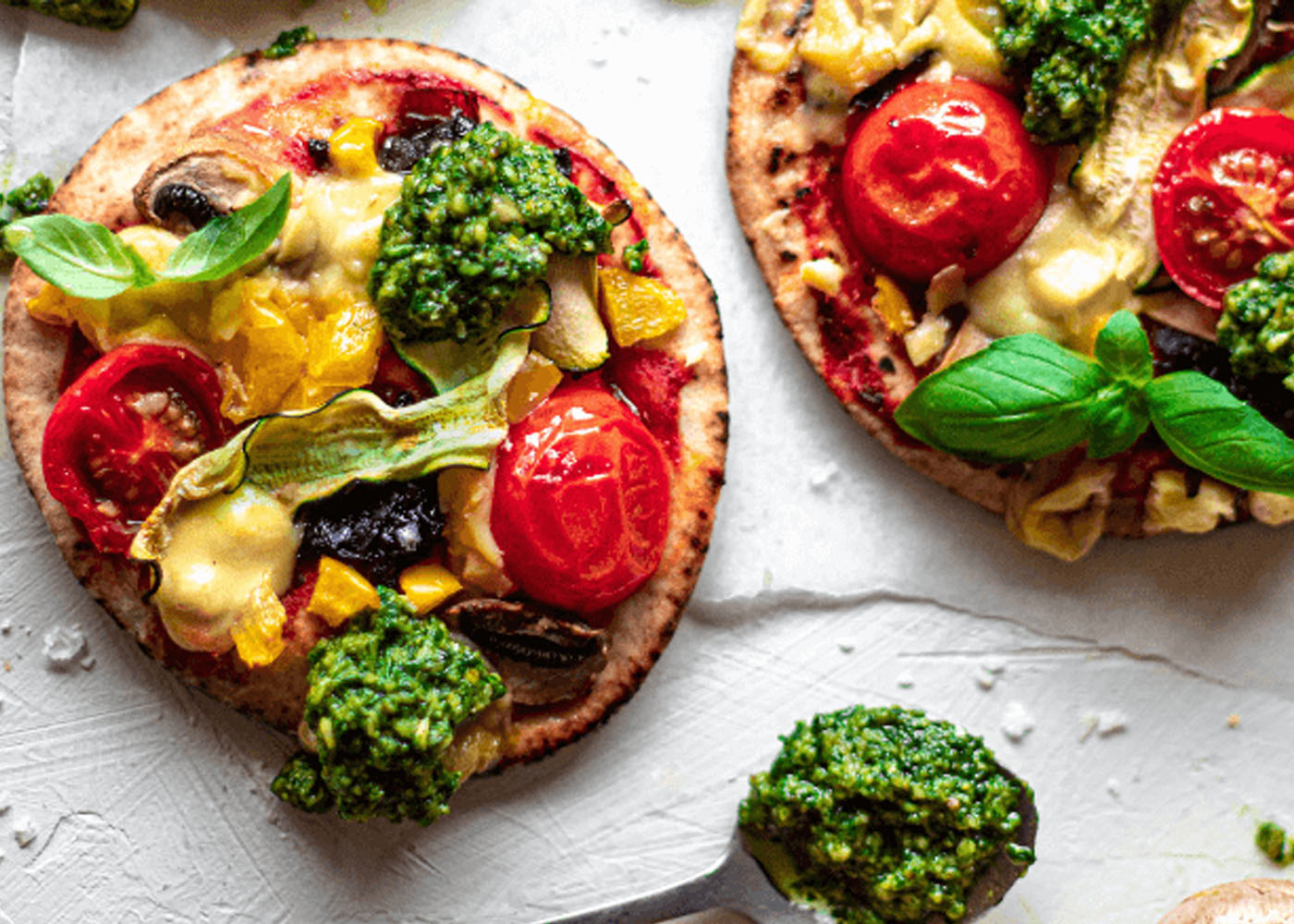 Veggie-loaded Pita Pizza