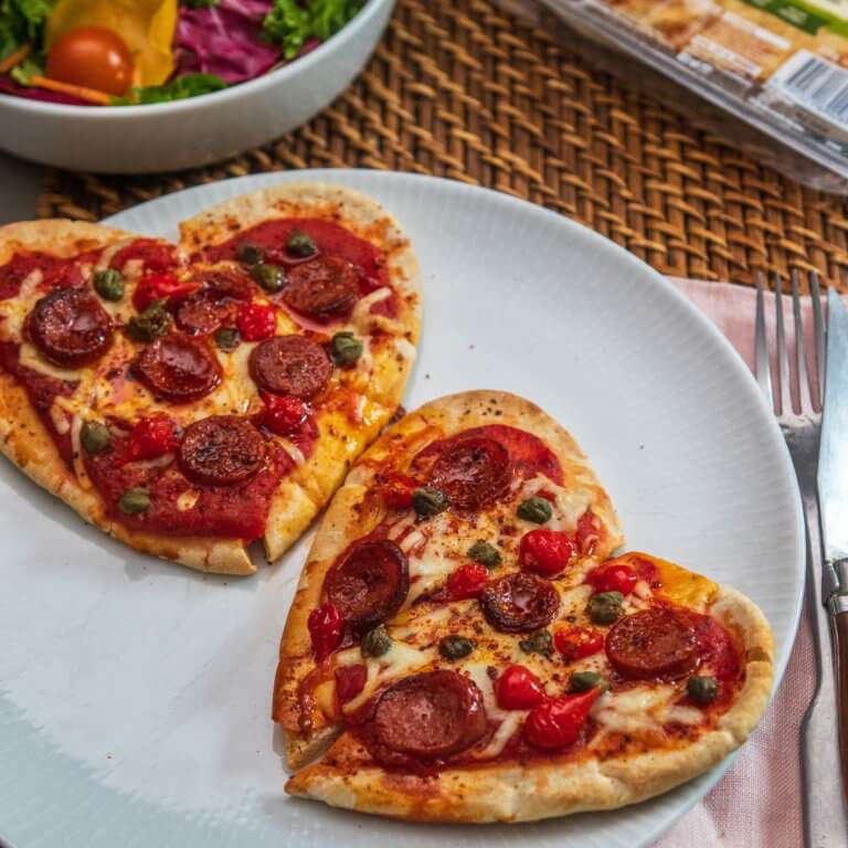 Stuffed crust Valentines pitta pizza